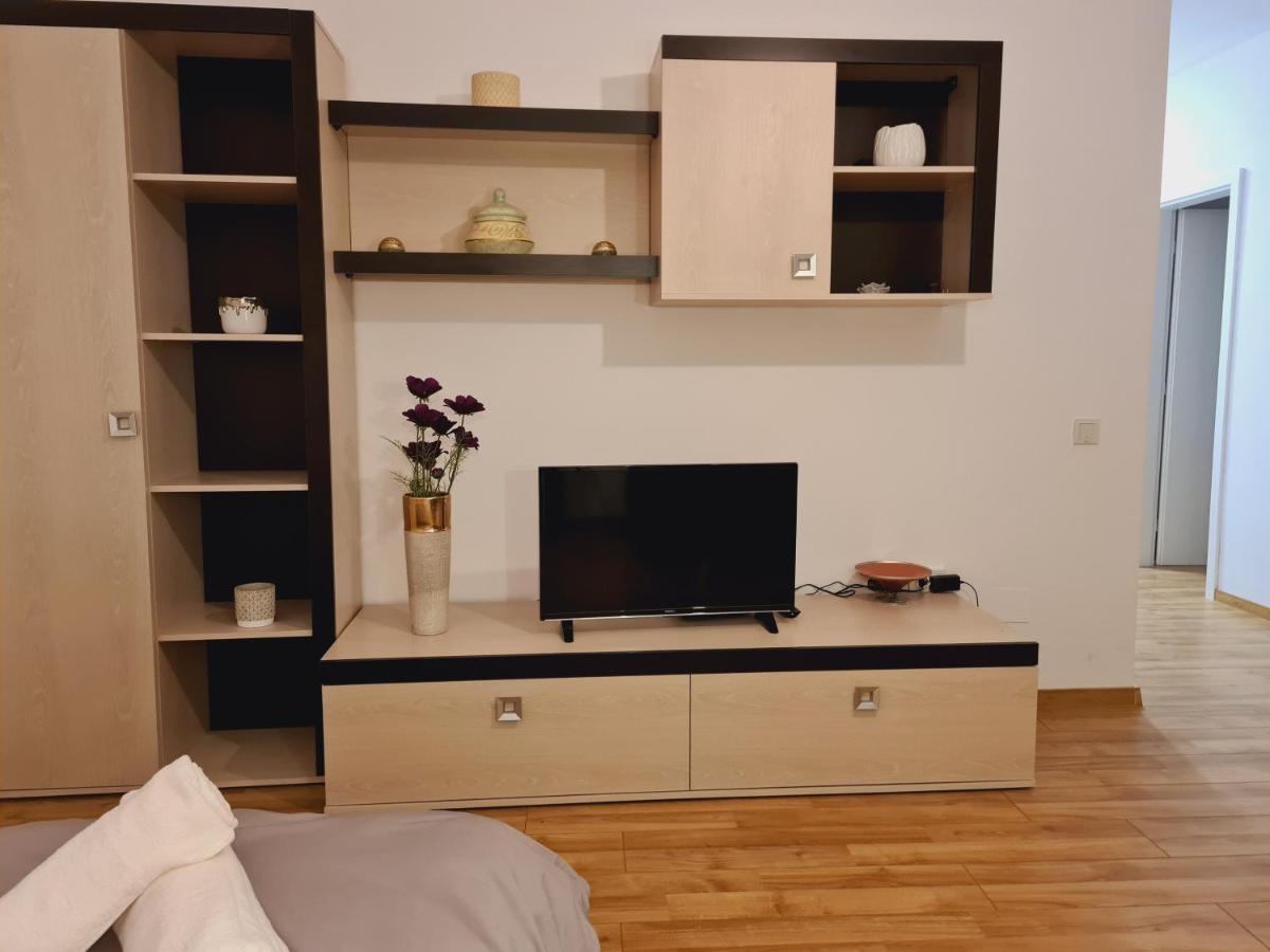 Lovely Ultracentral Apartment With Parking Cluj-Napoca Eksteriør bilde